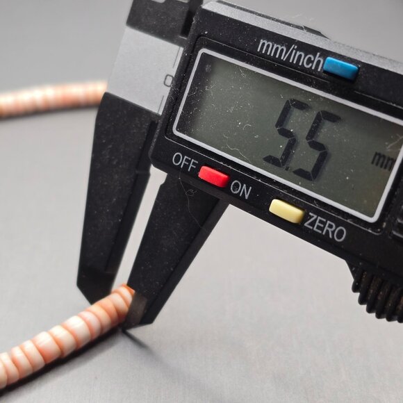 VTG Heishi Spiny Oyster MOP Fetish Bird Choker Necklace 12" - Picture 7 of 10